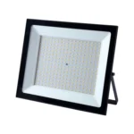 Proyector De Area Led 200w Luz Fria Ip66 DAUMER - Imagen 3